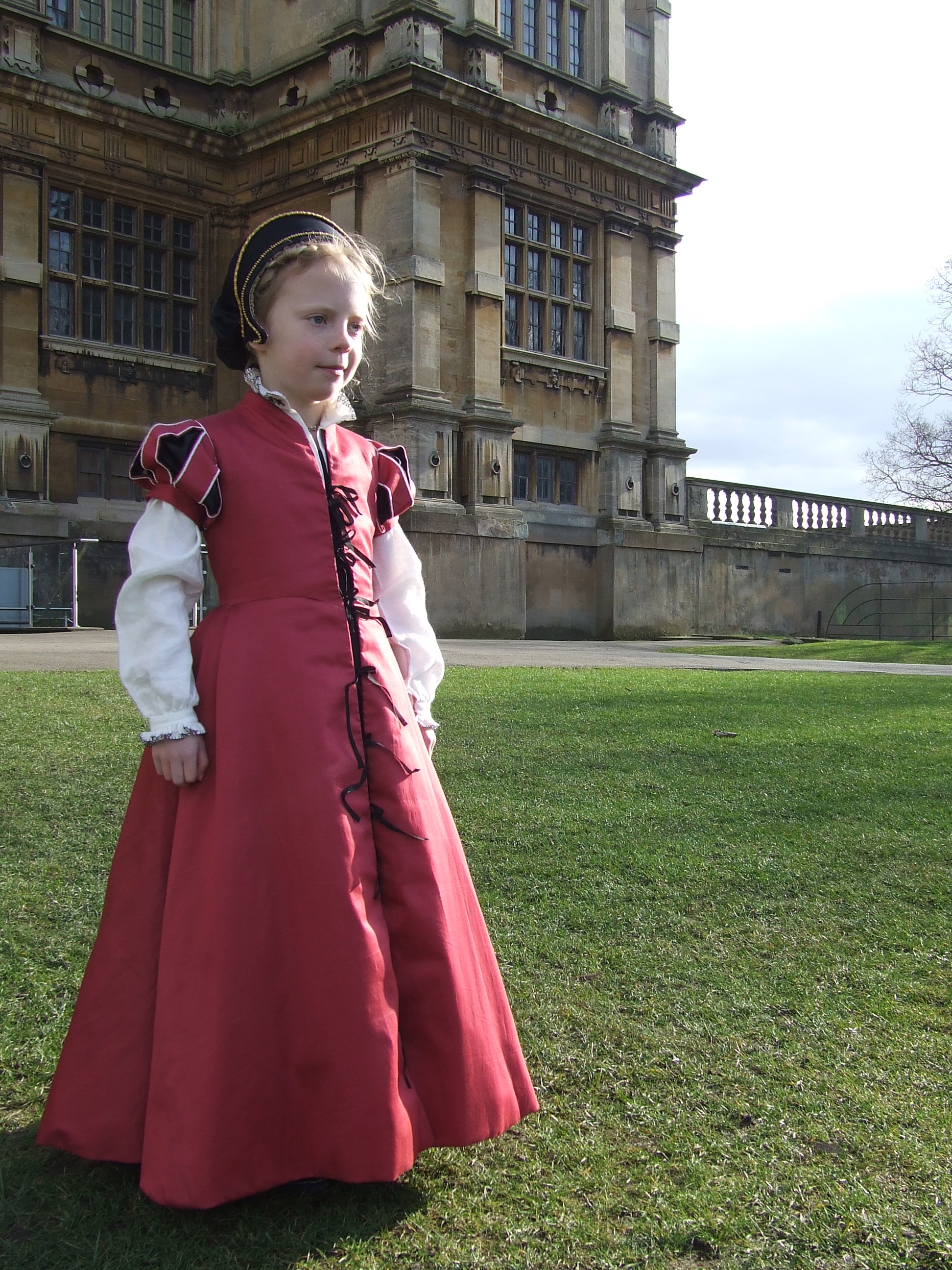 The Tudor Tailor | Reconstructing 16th Century Dress